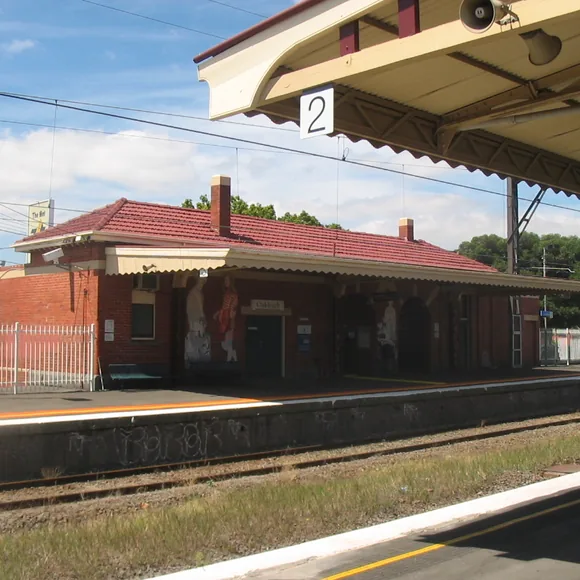Recognisable view of Oakleigh, Melbourne