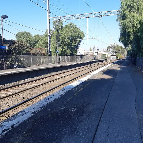 Recognisable view of Strathmore, Melbourne